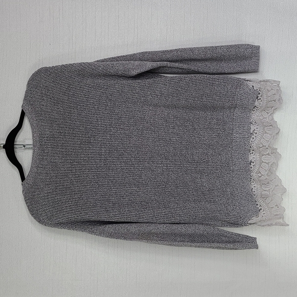 Pins & Needles Sweater Long Sleeve Scoop Neck Knit Gray Lace Hemline Size Small - Picture 8 of 11